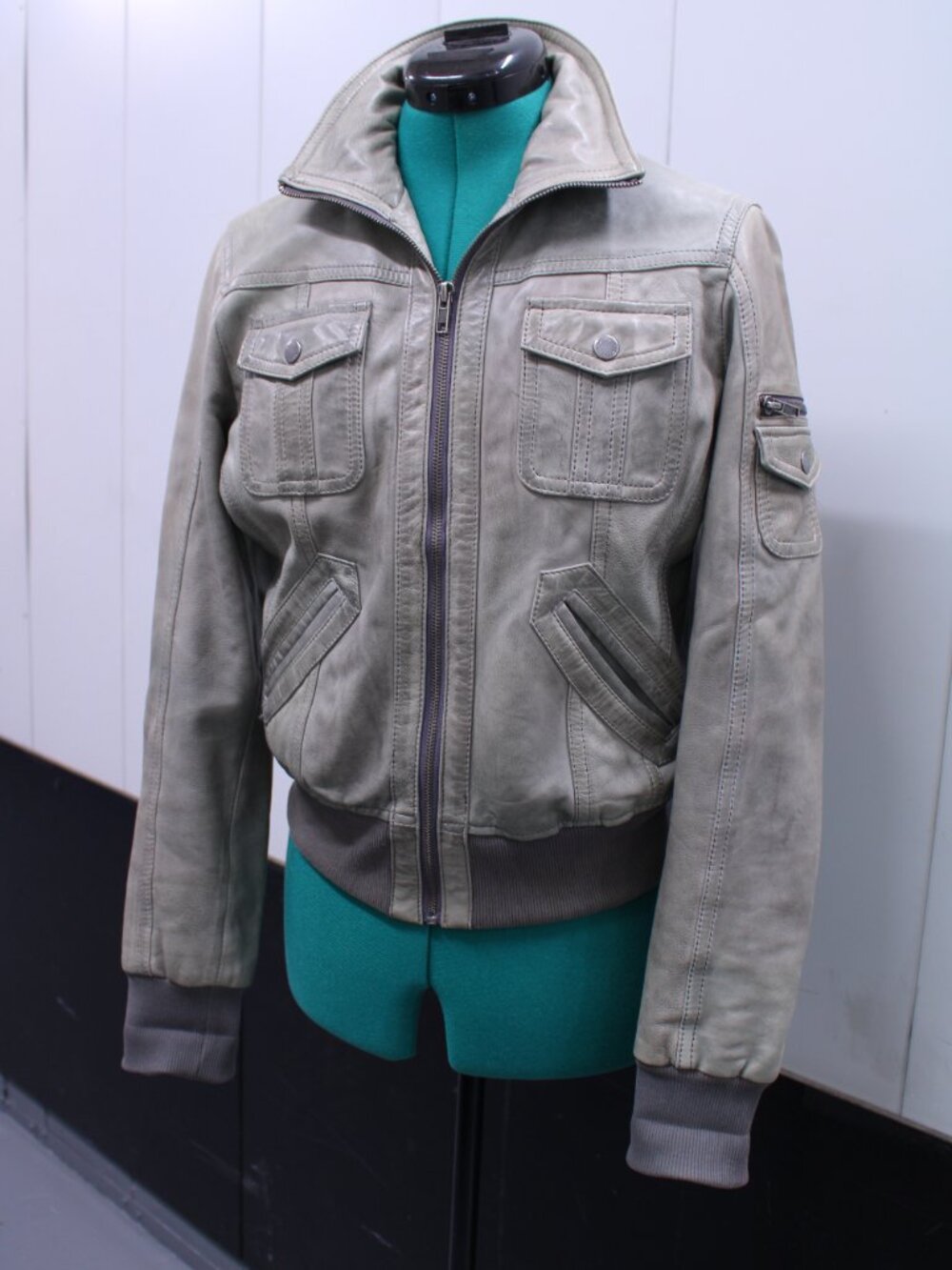 Grey leather bomber jacket, Gipsy by Mauritius, sz XS/0